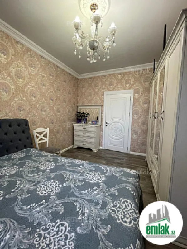 Satılır 2 otaqlı köhnə tikili 56 m²