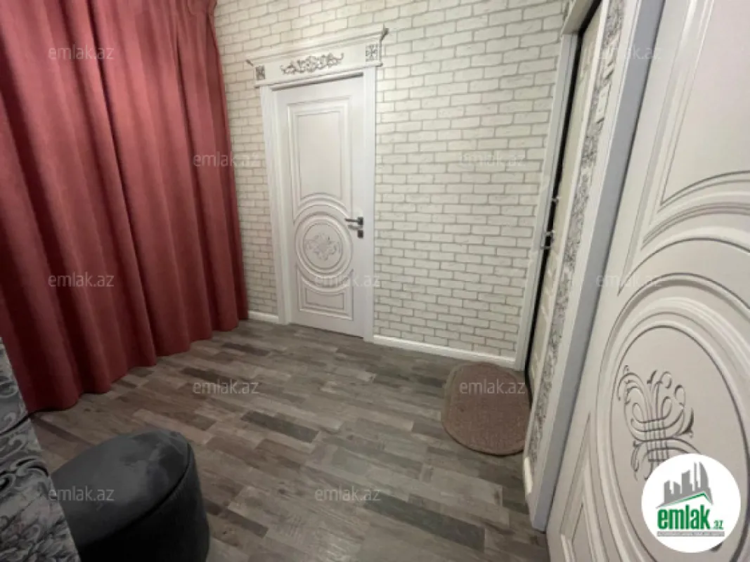 Satılır 2 otaqlı köhnə tikili 56 m²