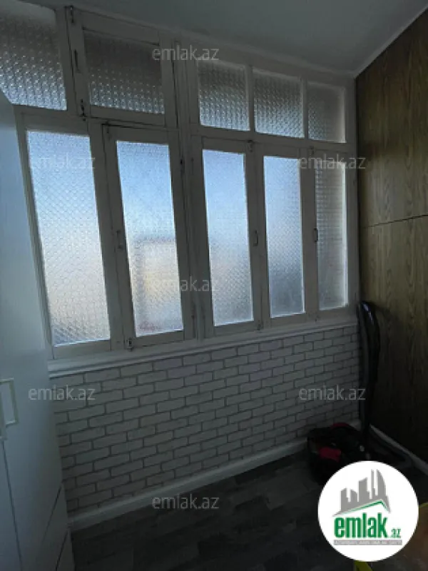 Satılır 2 otaqlı köhnə tikili 56 m²