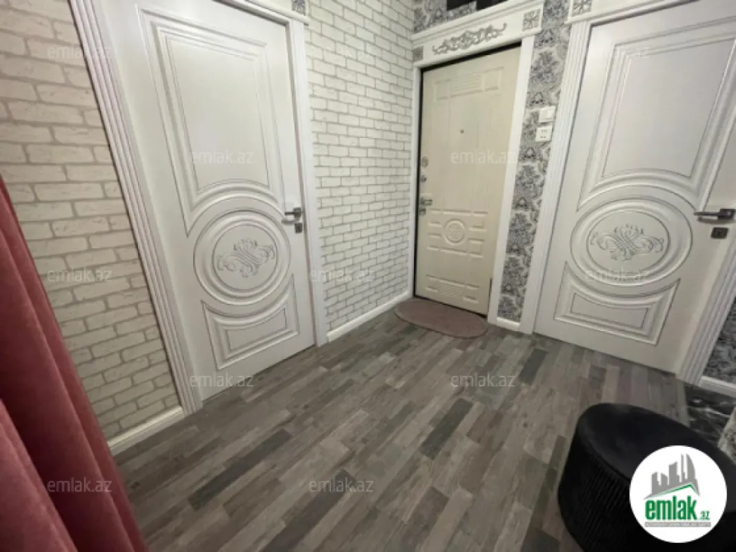 Satılır 2 otaqlı köhnə tikili 56 m²