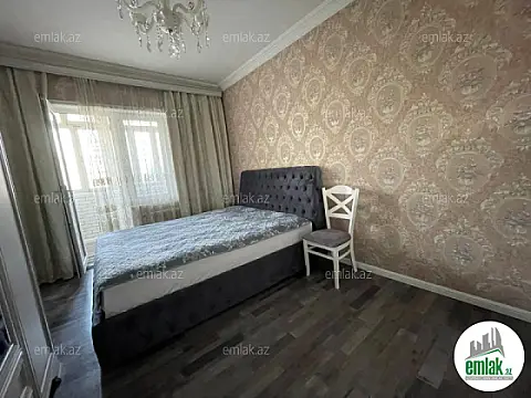 Satılır 2 otaqlı köhnə tikili 56 m²