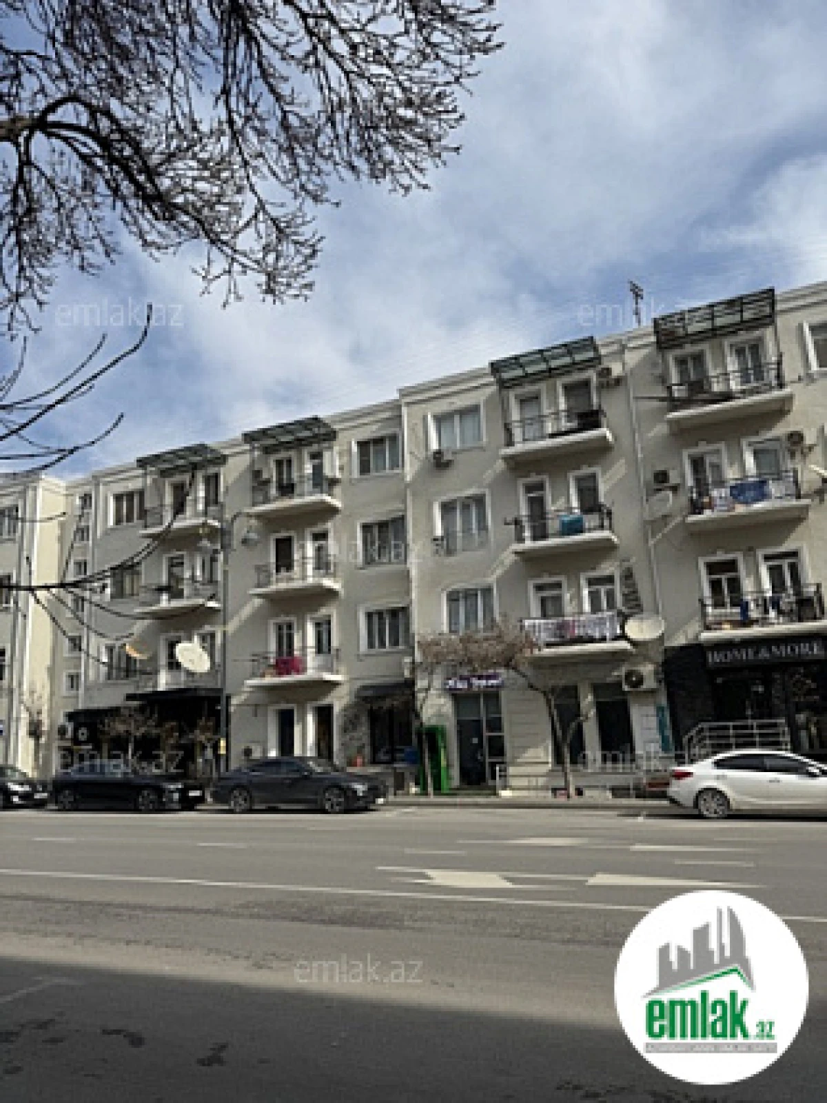 Satılır 2 otaqlı köhnə tikili 45 m²