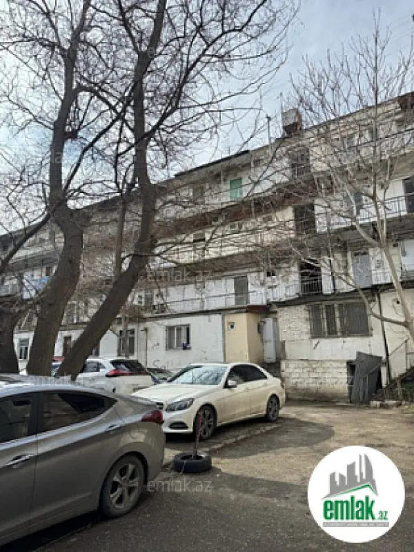 Satılır 2 otaqlı köhnə tikili 45 m²