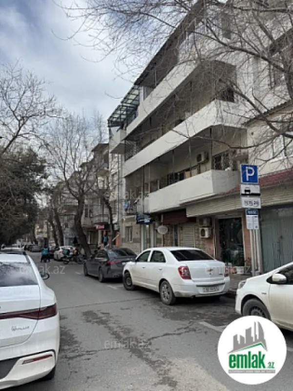 Satılır 2 otaqlı köhnə tikili 45 m²