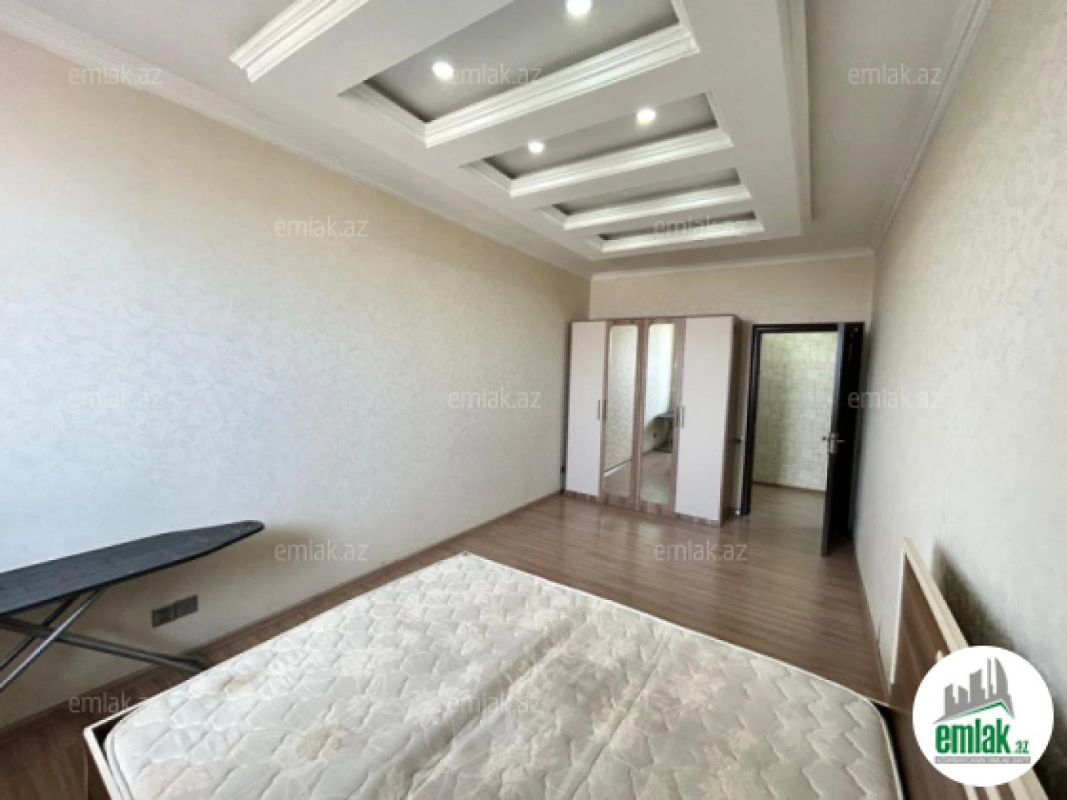 Satılır 2 otaqlı yeni tikili 90 m²