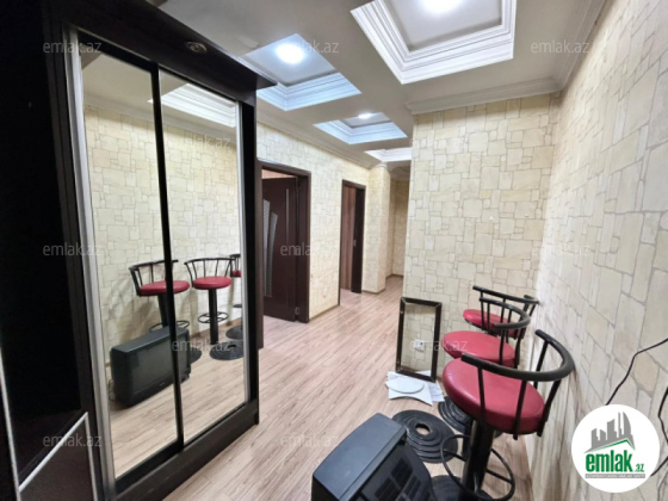 Satılır 2 otaqlı yeni tikili 90 m²