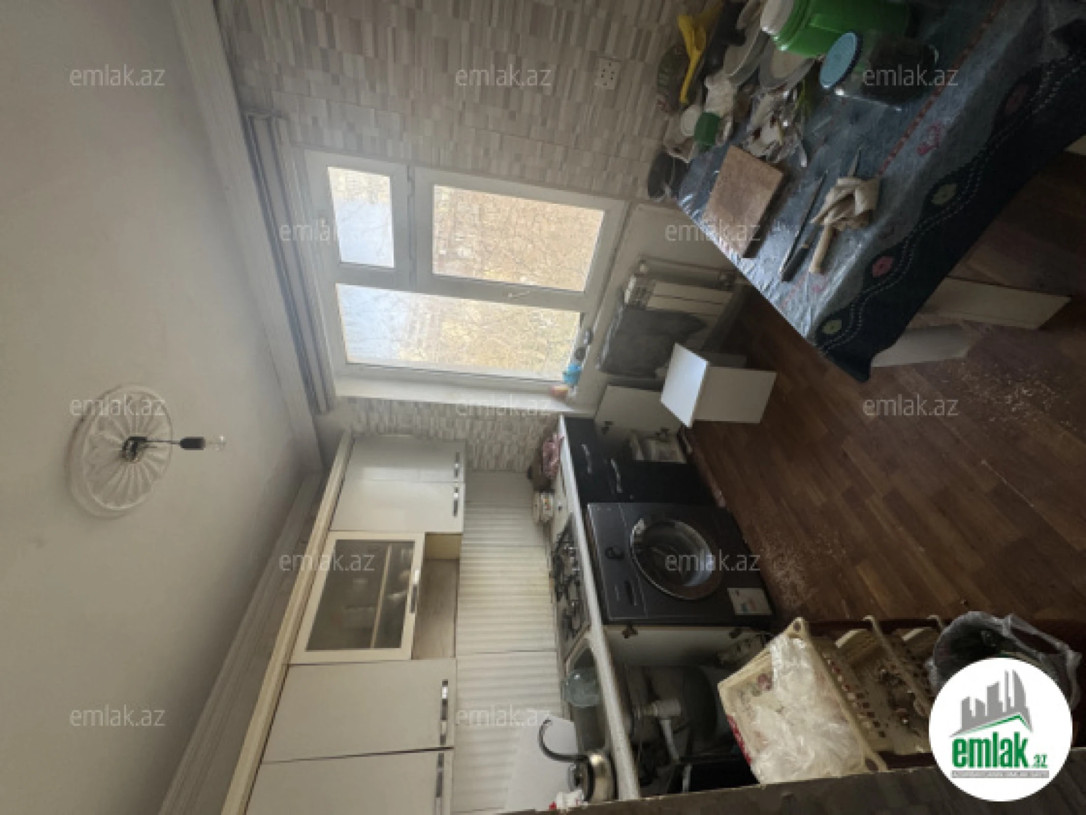 Satılır 3 otaqlı köhnə tikili 60 m²