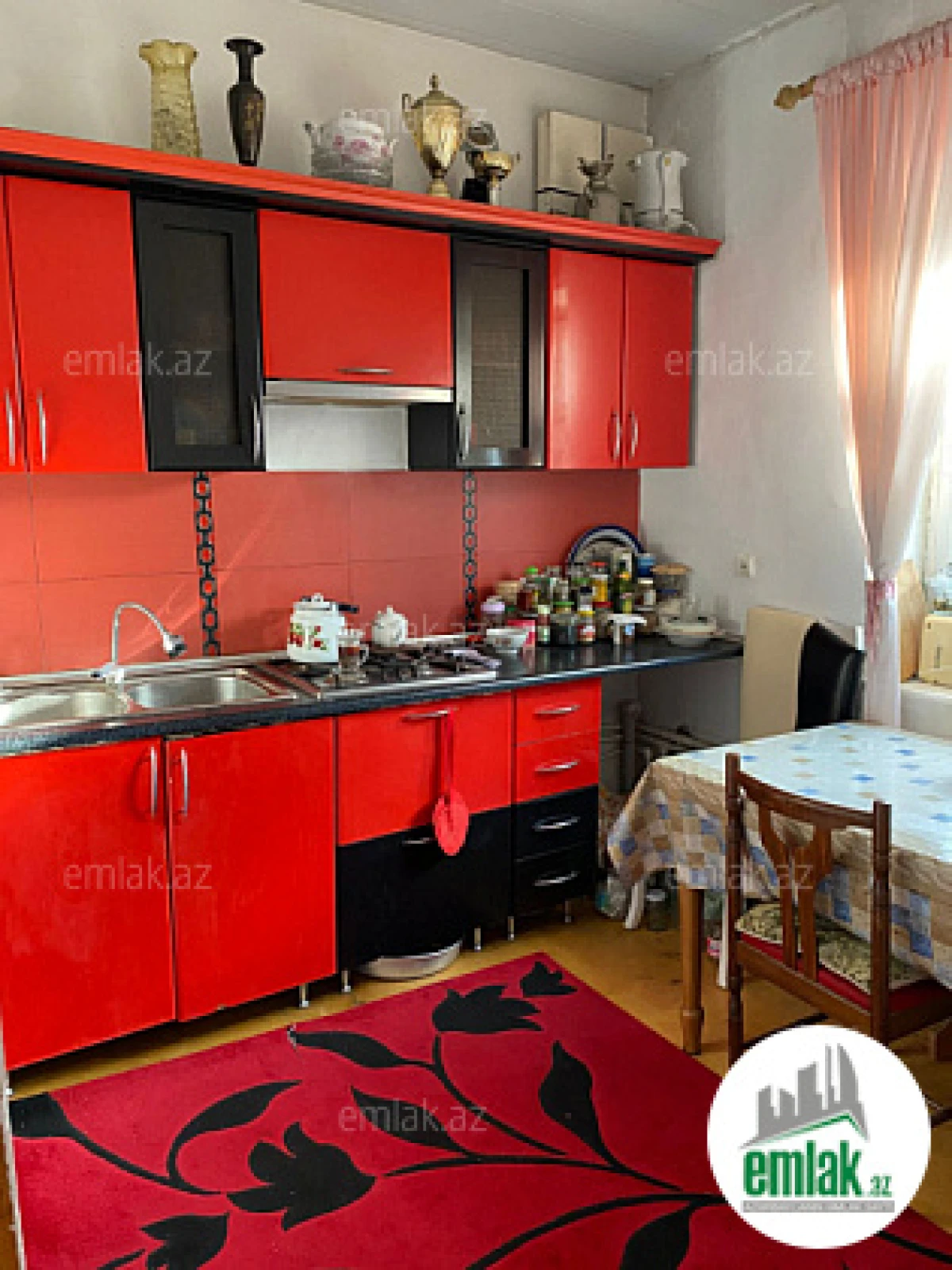 Satılır 6 otaqlı həyət evi 171 m²