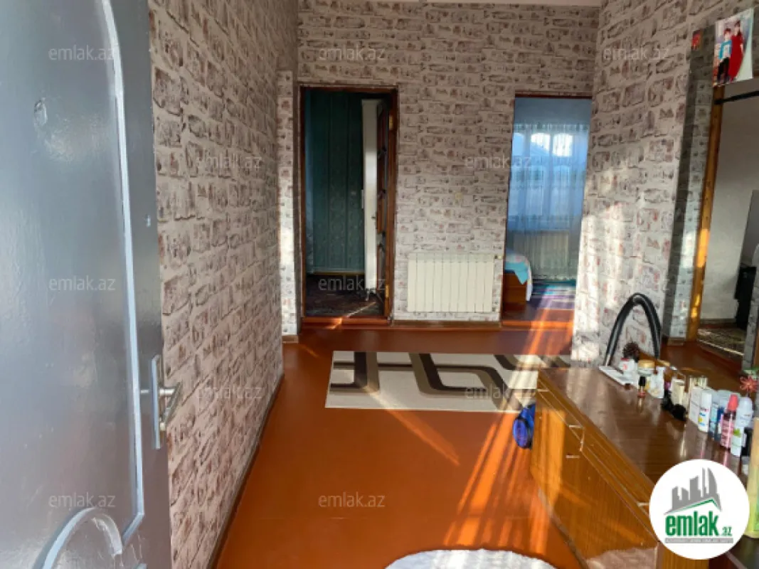 Satılır 6 otaqlı həyət evi 171 m²