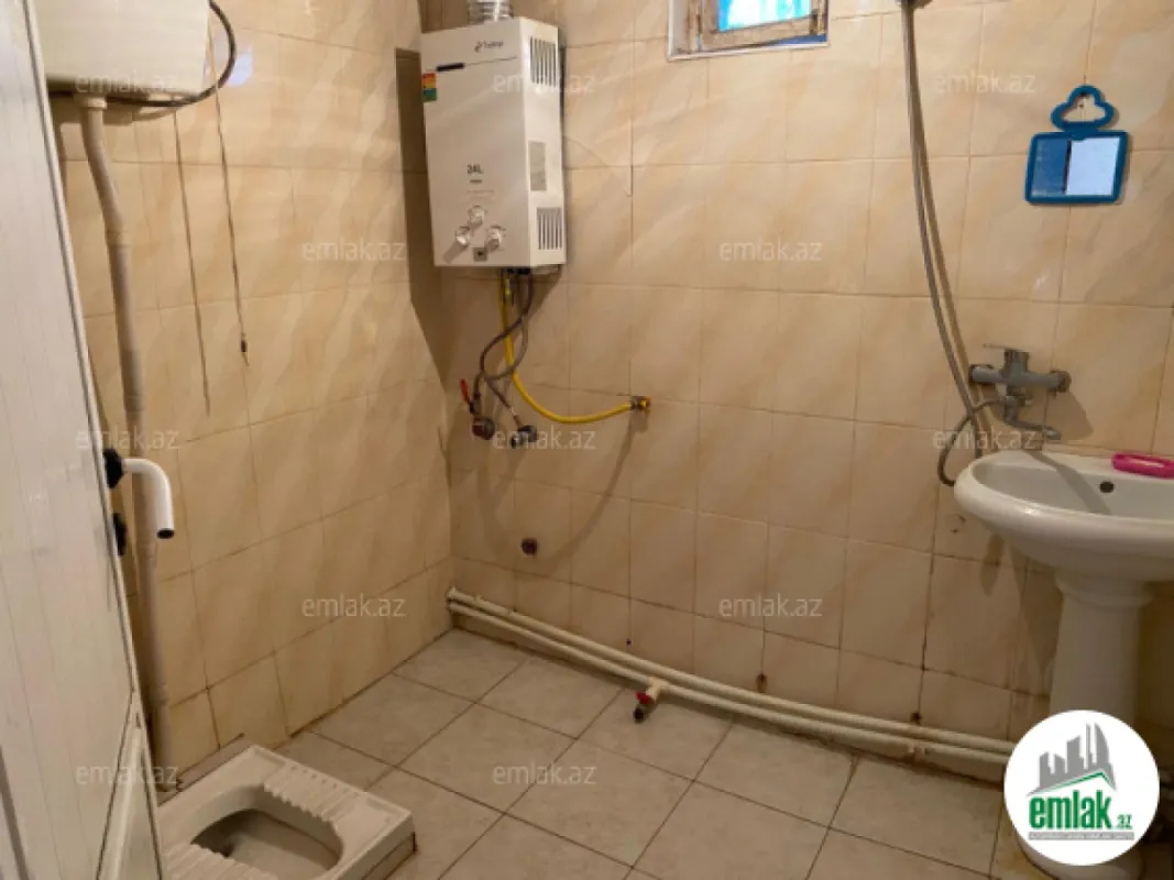 Satılır 6 otaqlı həyət evi 171 m²