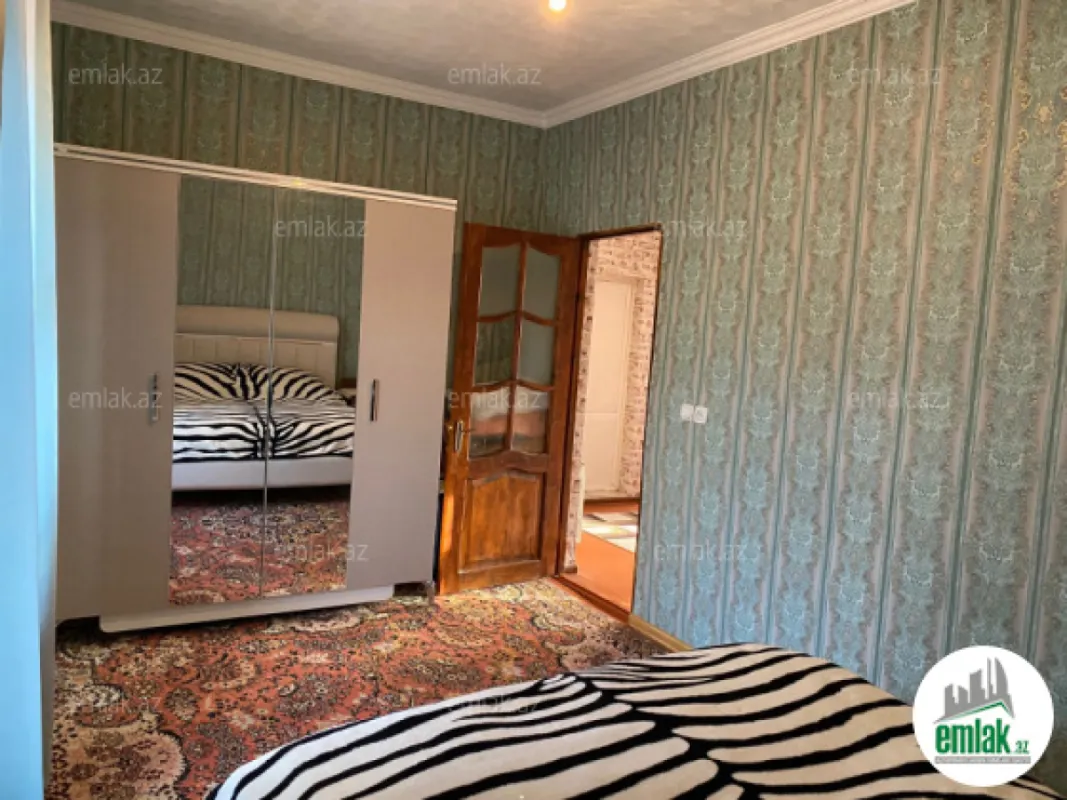 Satılır 6 otaqlı həyət evi 171 m²