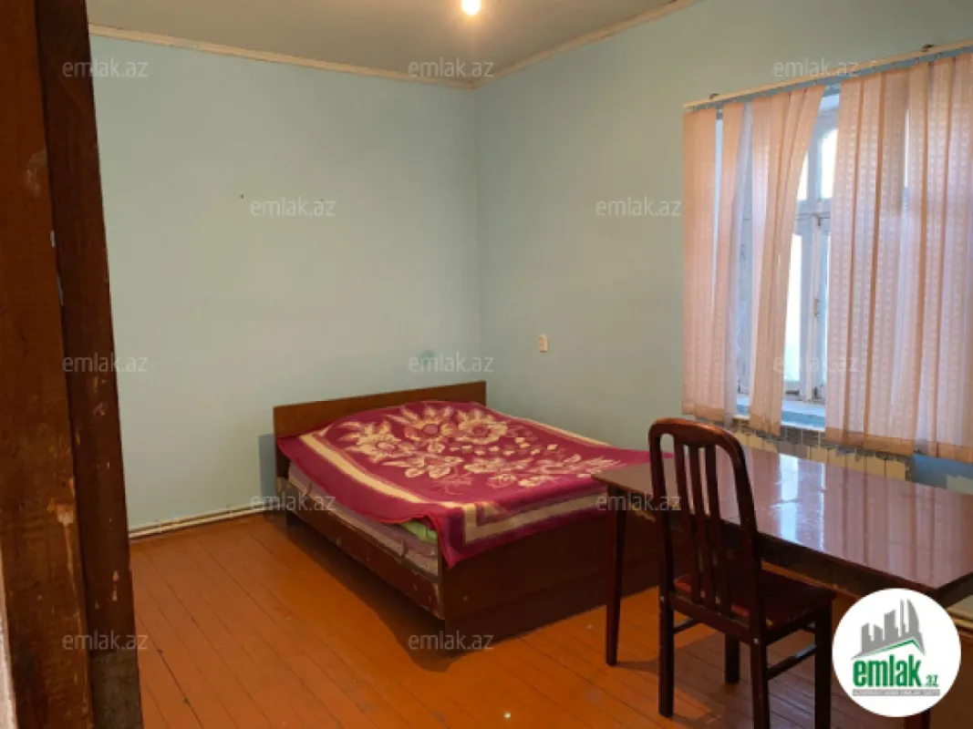 Satılır 6 otaqlı həyət evi 171 m²