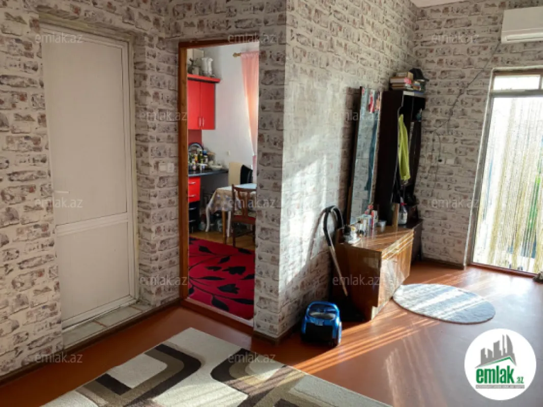 Satılır 6 otaqlı həyət evi 171 m²