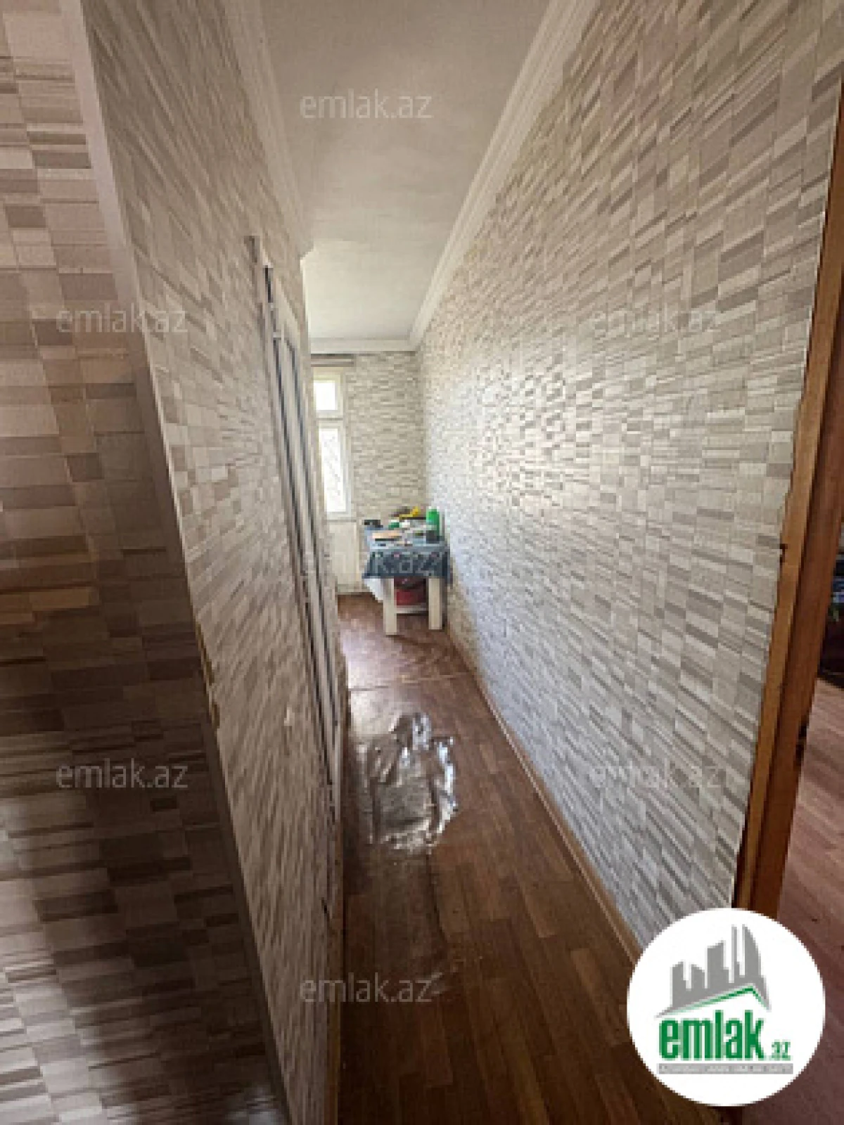 Satılır 3 otaqlı köhnə tikili 60 m²