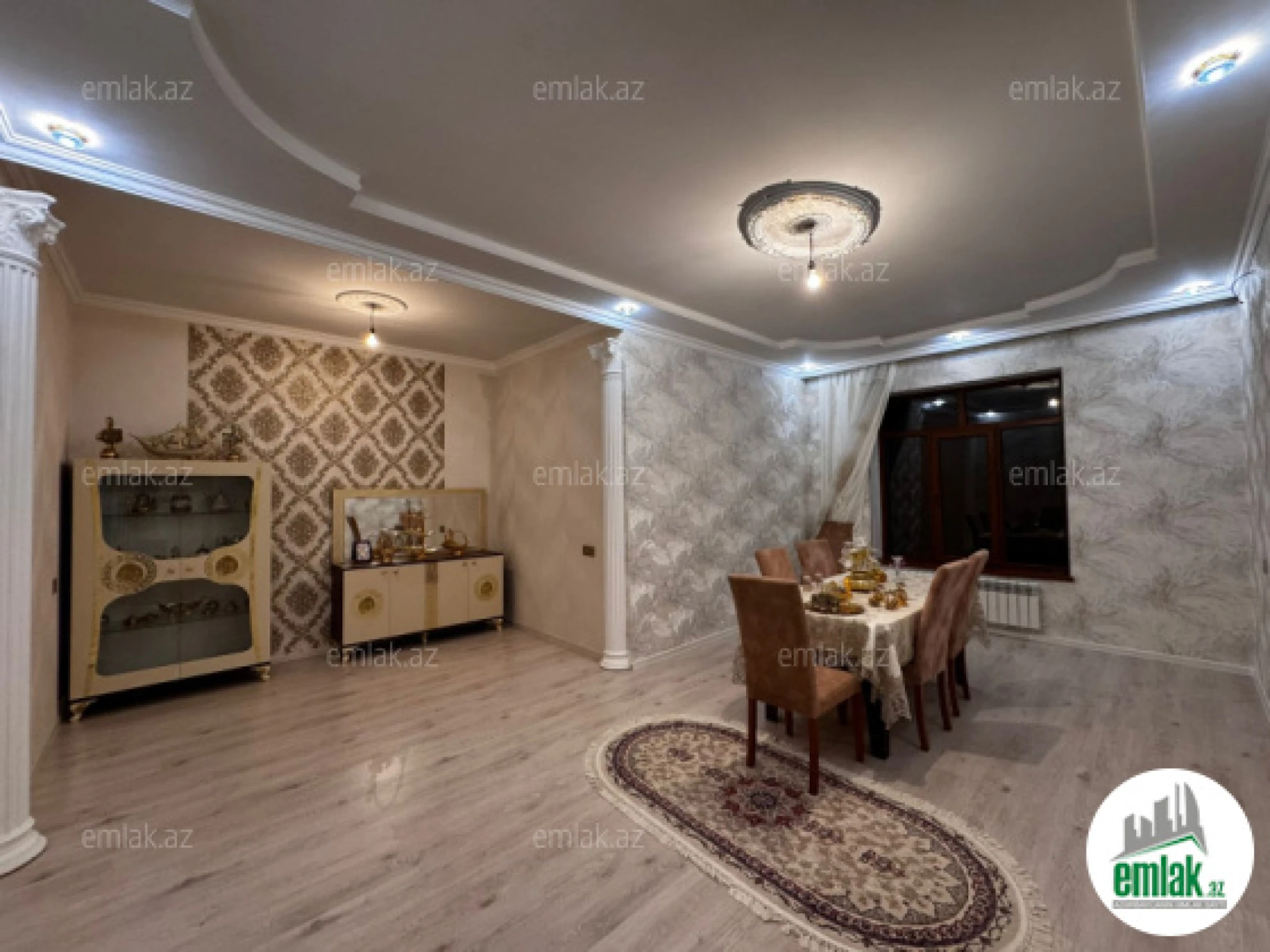 Satılır 8 otaqlı həyət evi 240 m²
