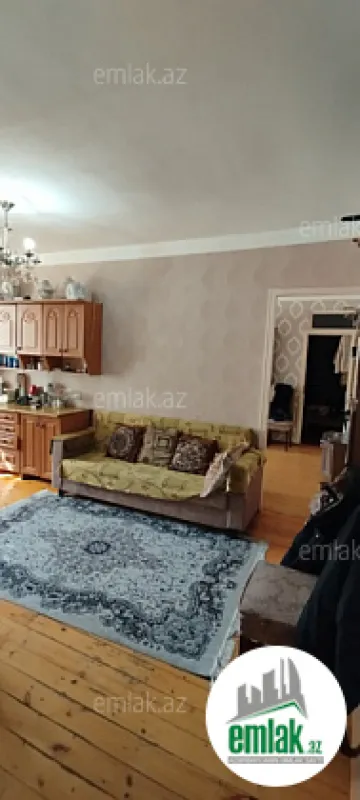 Satılır 2 otaqlı köhnə tikili