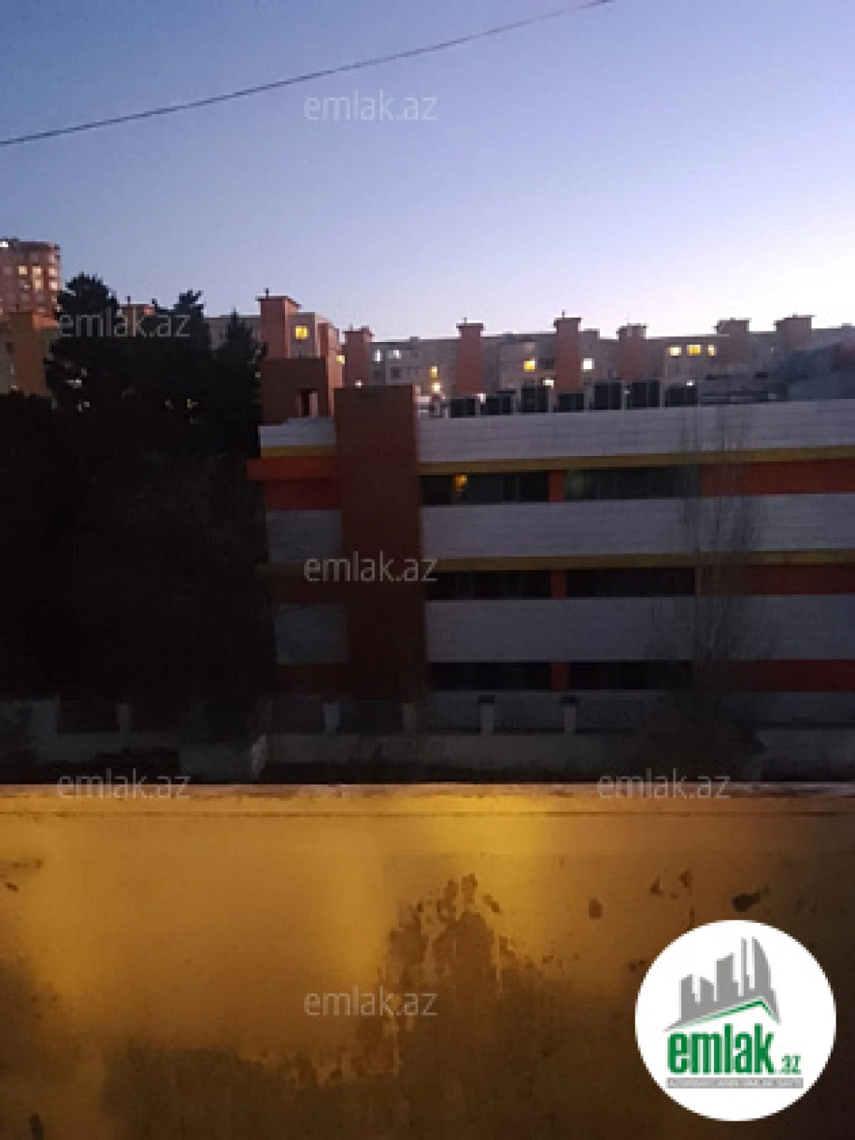 Satılır 3 otaqlı köhnə tikili 80 m²