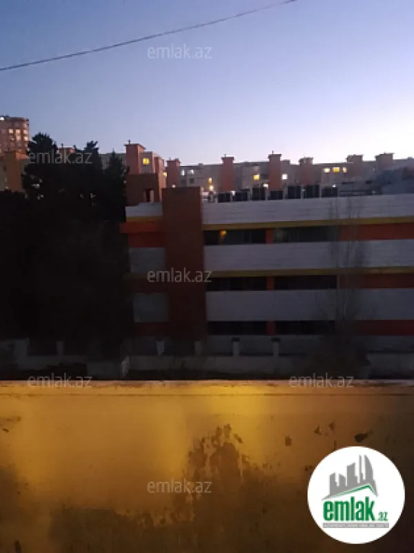 Satılır 3 otaqlı köhnə tikili 80 m²