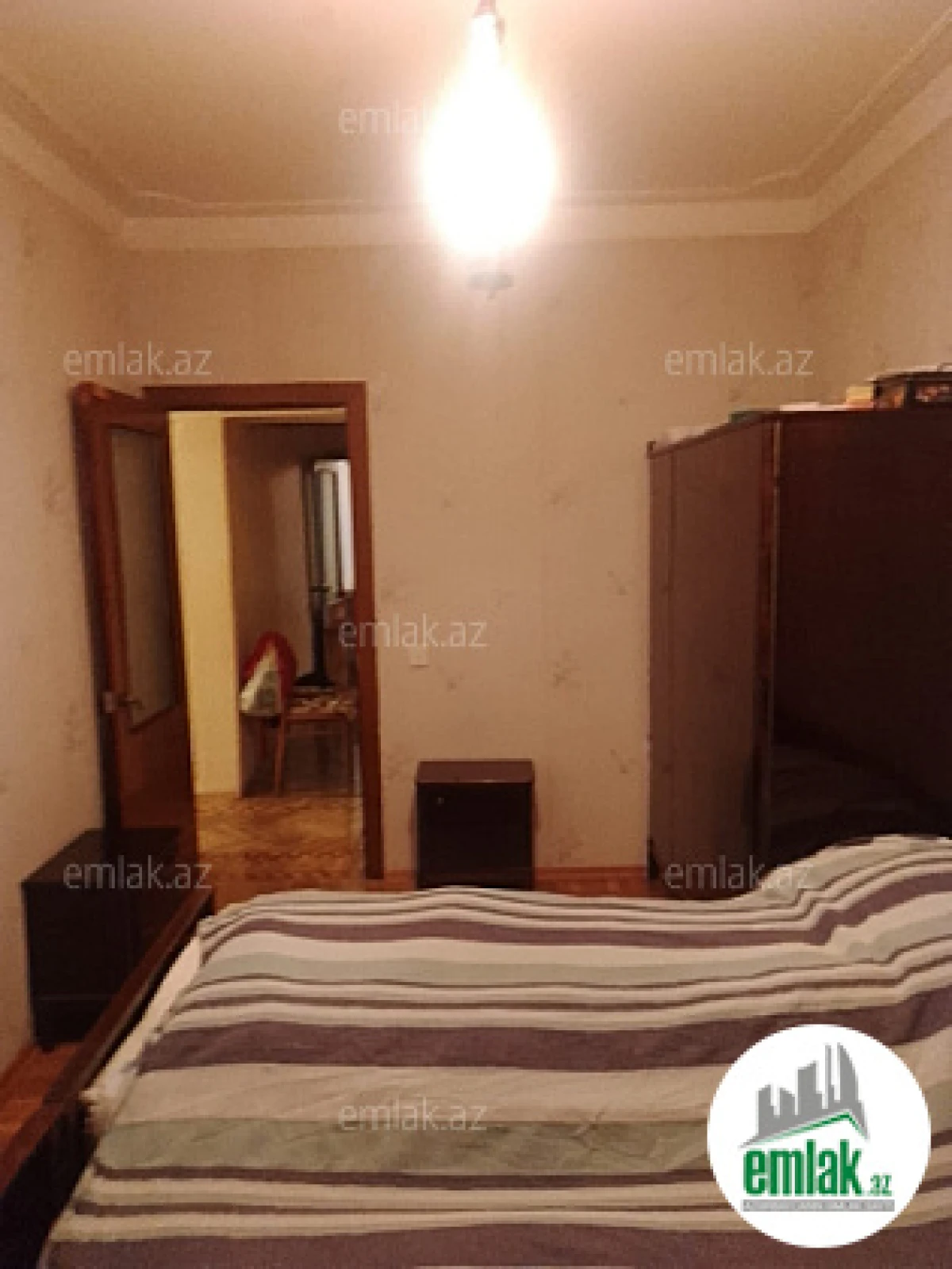 Satılır 3 otaqlı köhnə tikili 80 m²