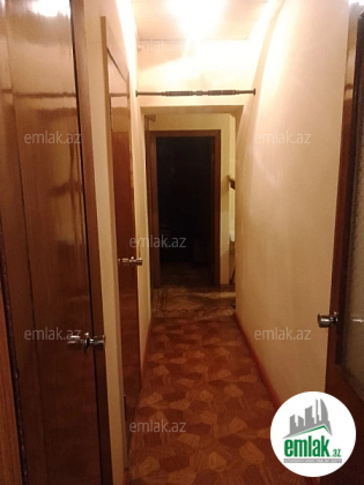 Satılır 3 otaqlı köhnə tikili 80 m²