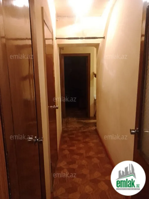 Satılır 3 otaqlı köhnə tikili 80 m²