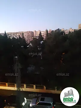 Satılır 3 otaqlı köhnə tikili 80 m²