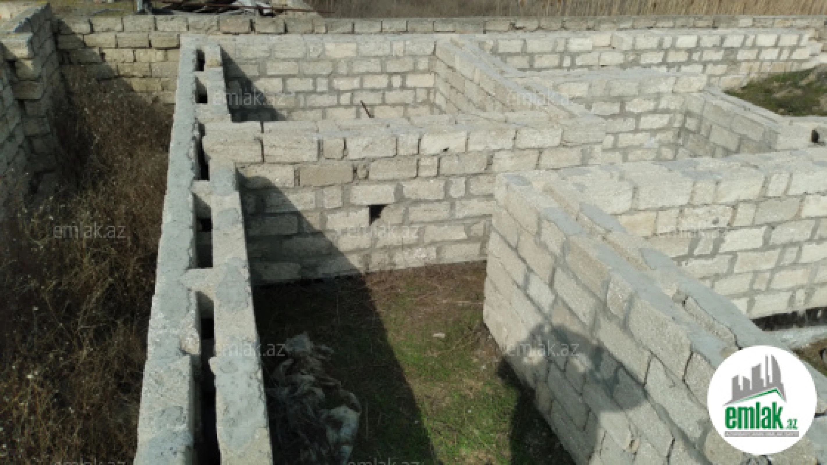 Satılır 2 otaqlı həyət evi 9.6 m²
