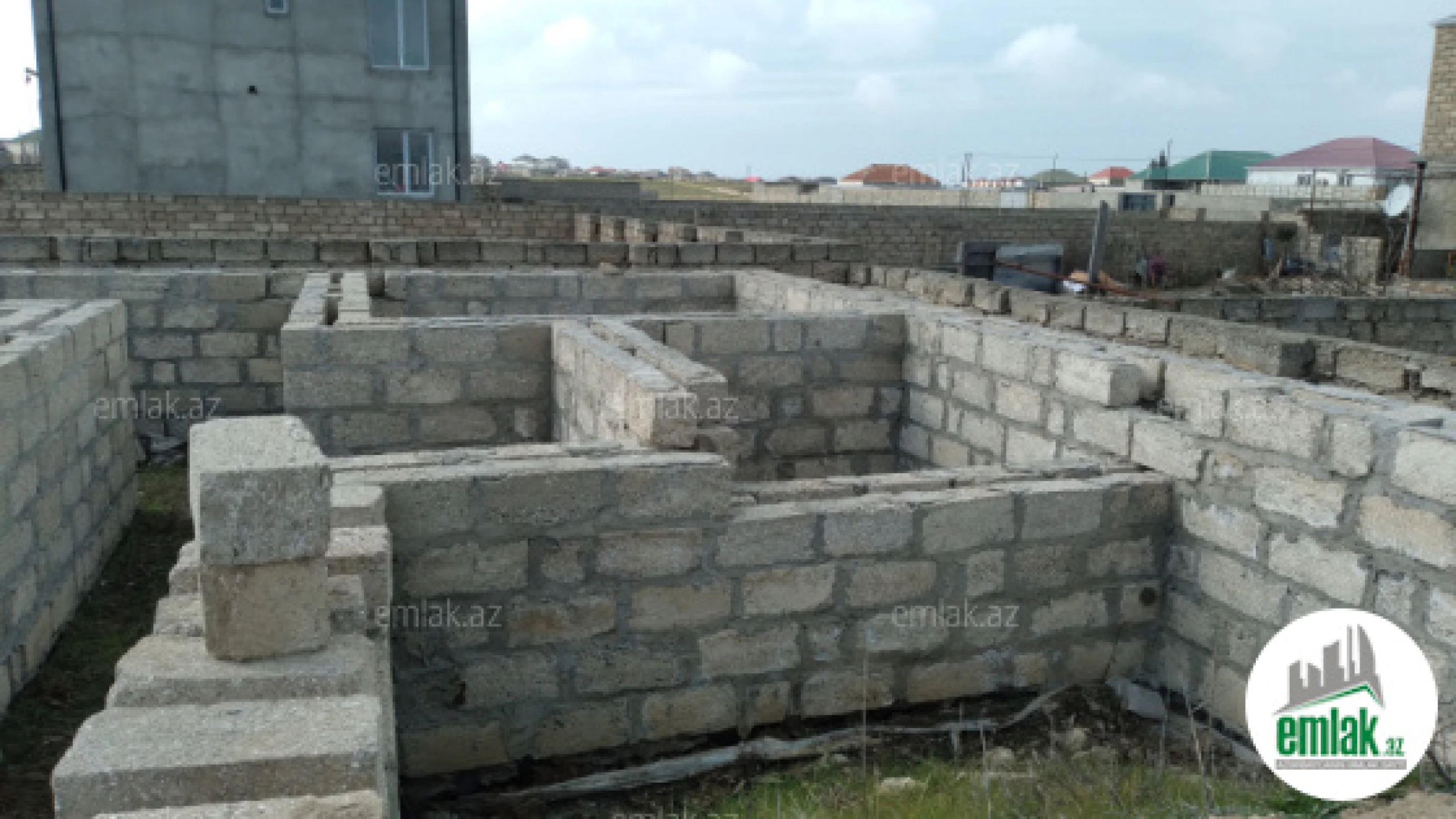 Satılır 2 otaqlı həyət evi 9.6 m²