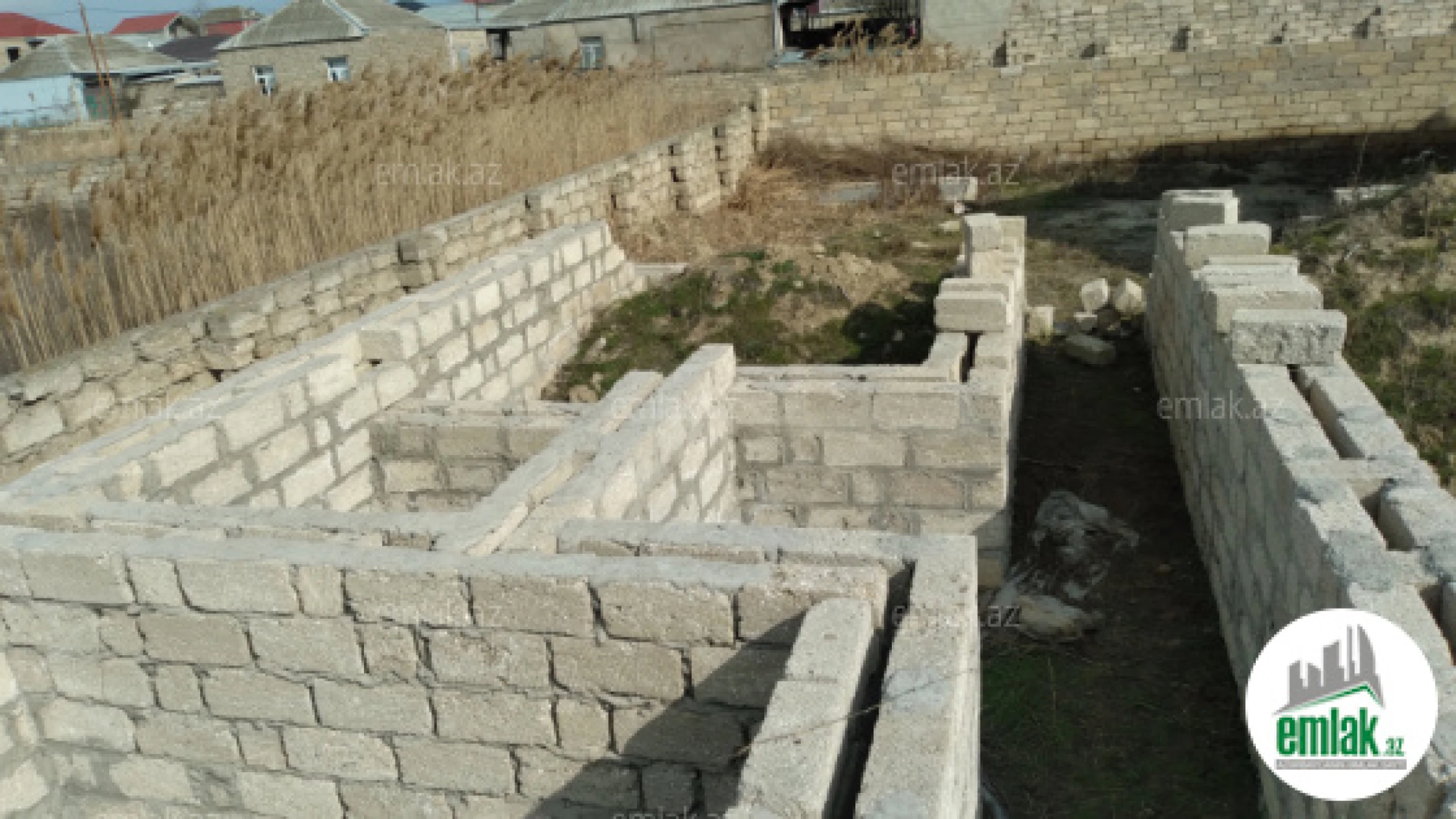 Satılır 2 otaqlı həyət evi 9.6 m²