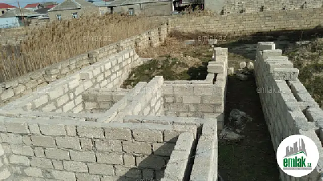 Satılır 2 otaqlı həyət evi 9.6 m²