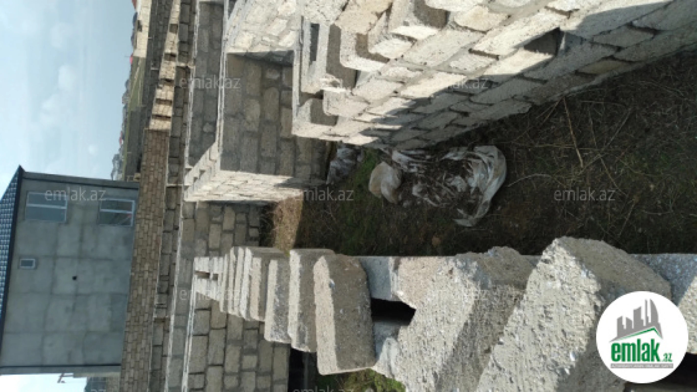 Satılır 2 otaqlı həyət evi 9.6 m²