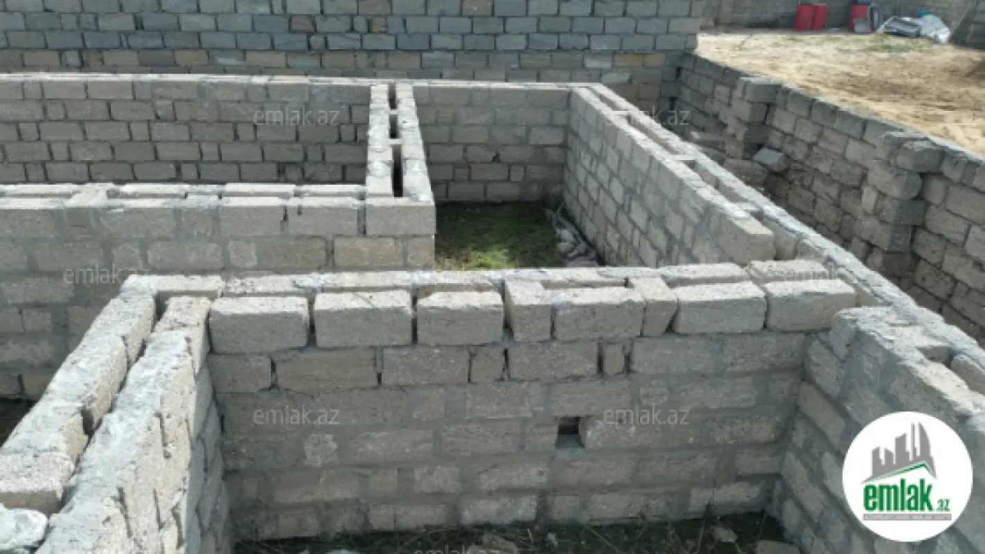 Satılır 2 otaqlı həyət evi 9.6 m²