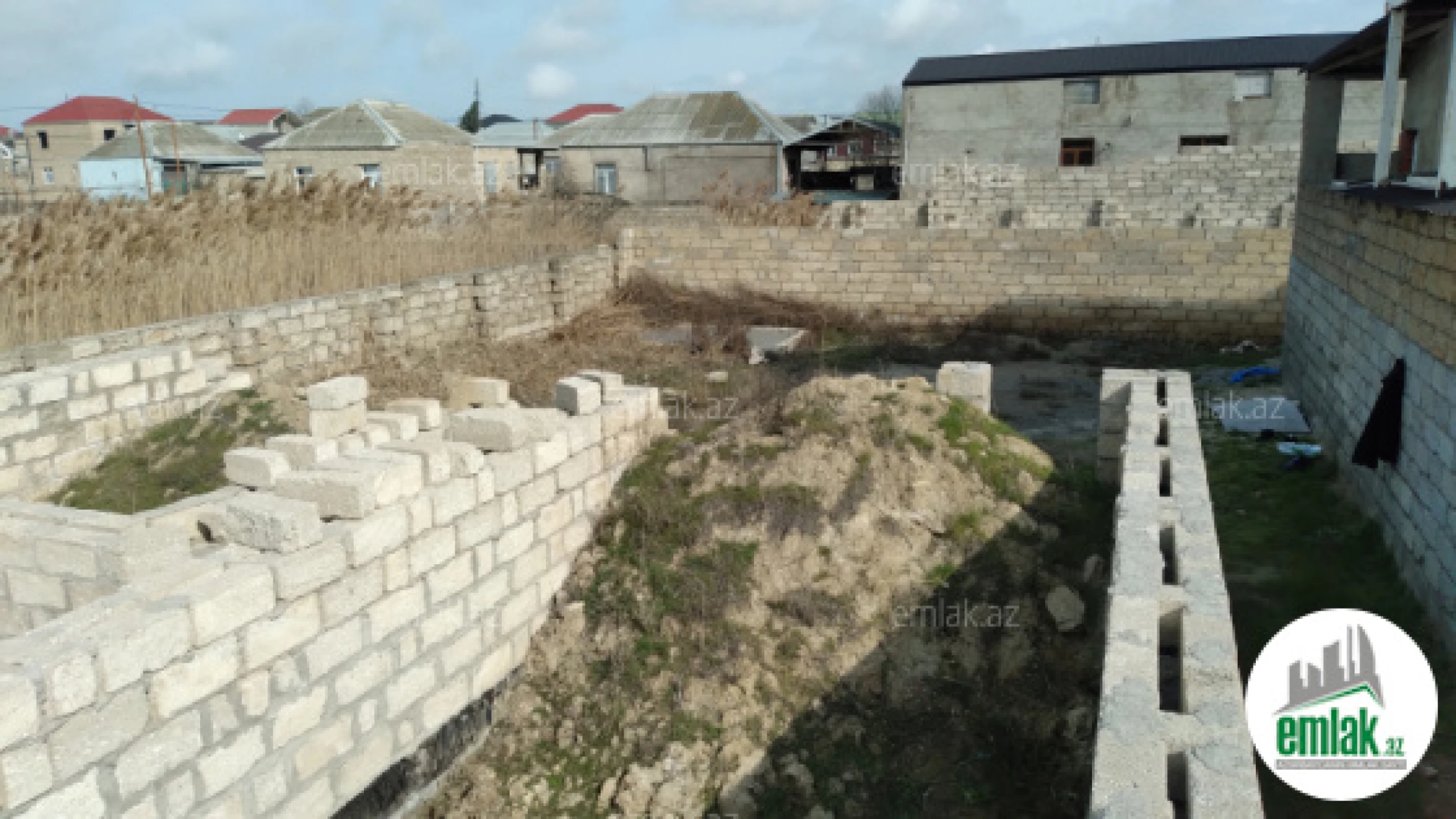 Satılır 2 otaqlı həyət evi 9.6 m²