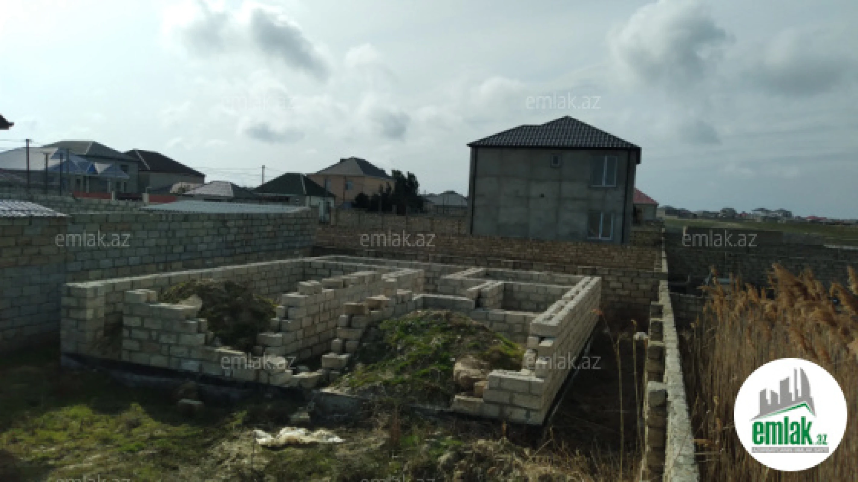 Satılır 2 otaqlı həyət evi 9.6 m²