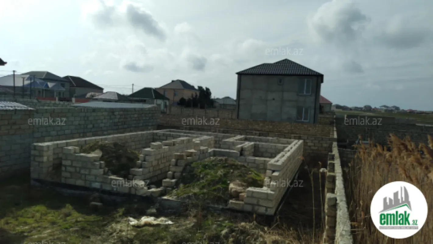 Satılır 2 otaqlı həyət evi 9.6 m²