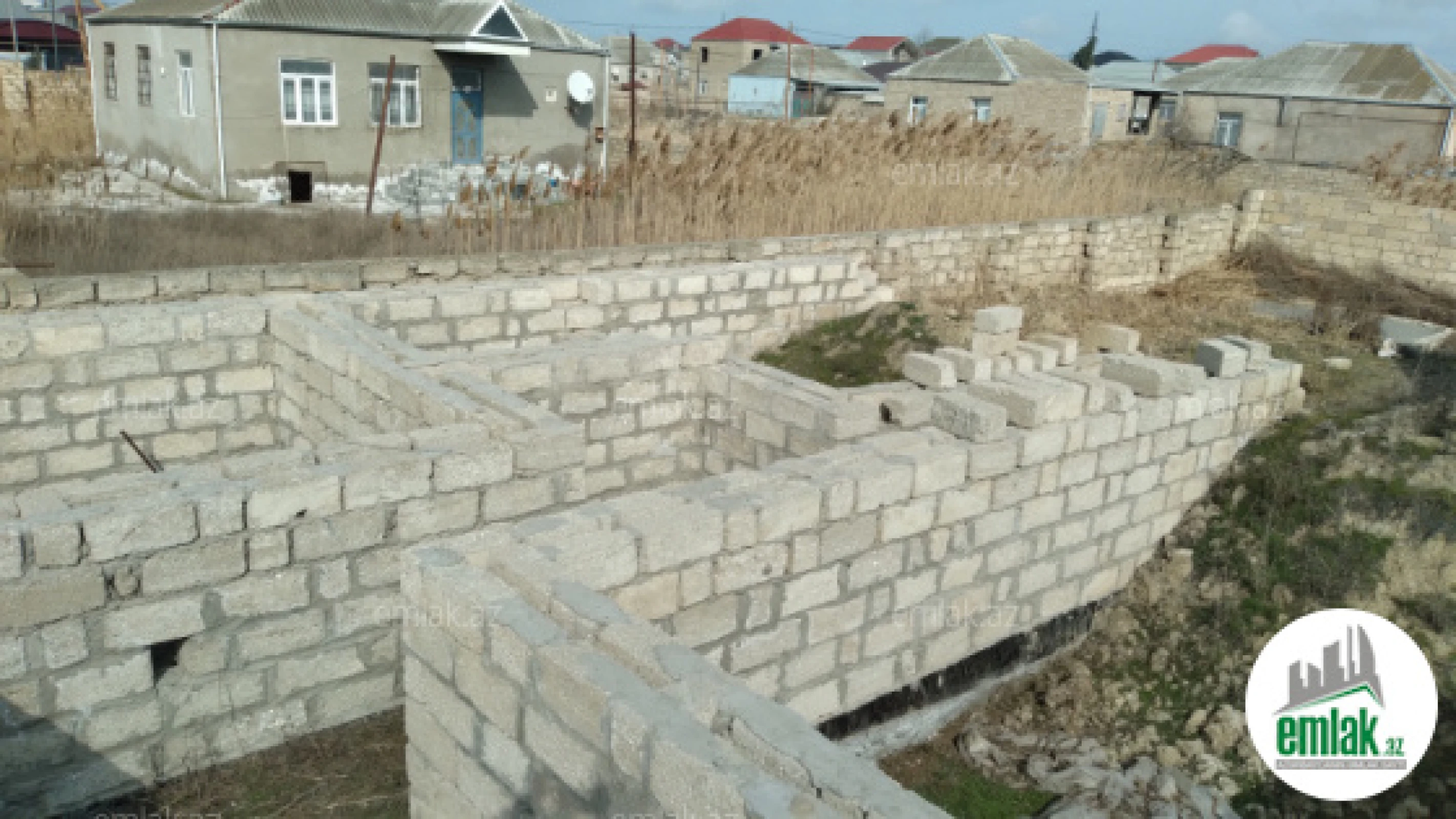 Satılır 2 otaqlı həyət evi 9.6 m²