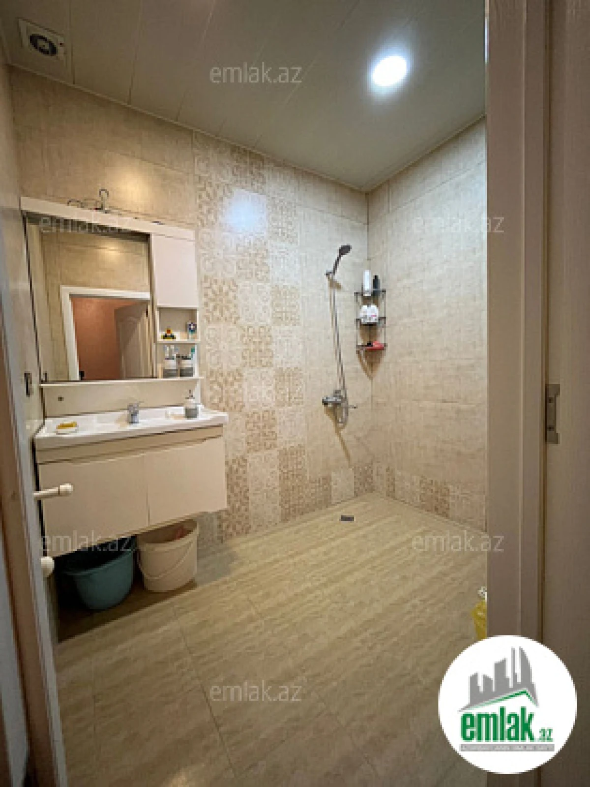 Satılır 3 otaqlı yeni tikili 93 m²