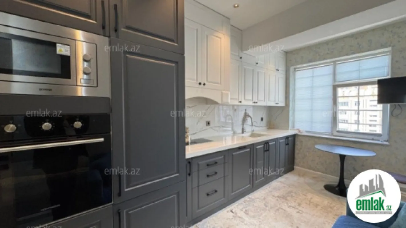 Satılır 3 otaqlı yeni tikili 132 m²