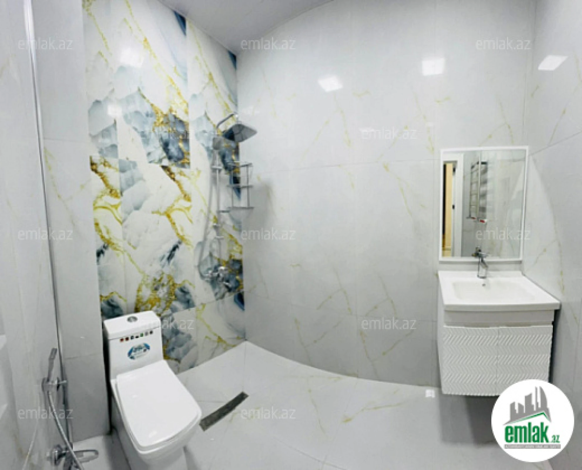 Satılır 6 otaqlı həyət evi 230 m²