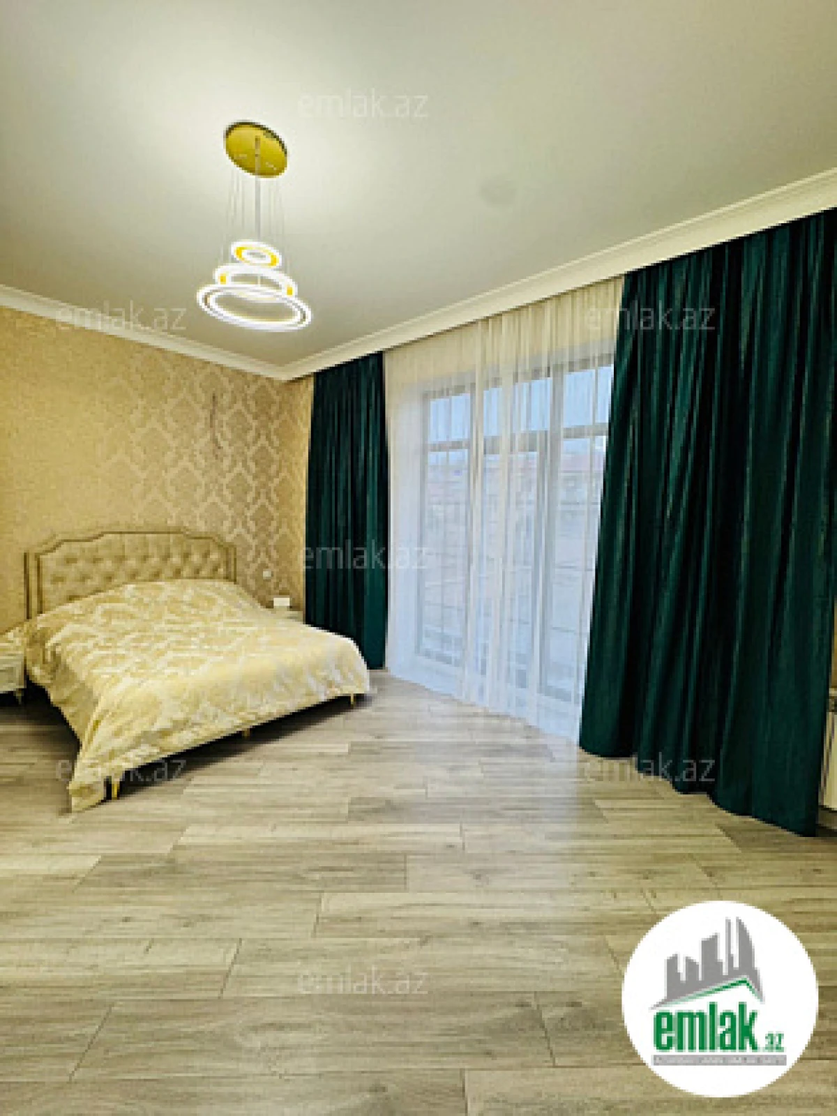Satılır 6 otaqlı həyət evi 230 m²