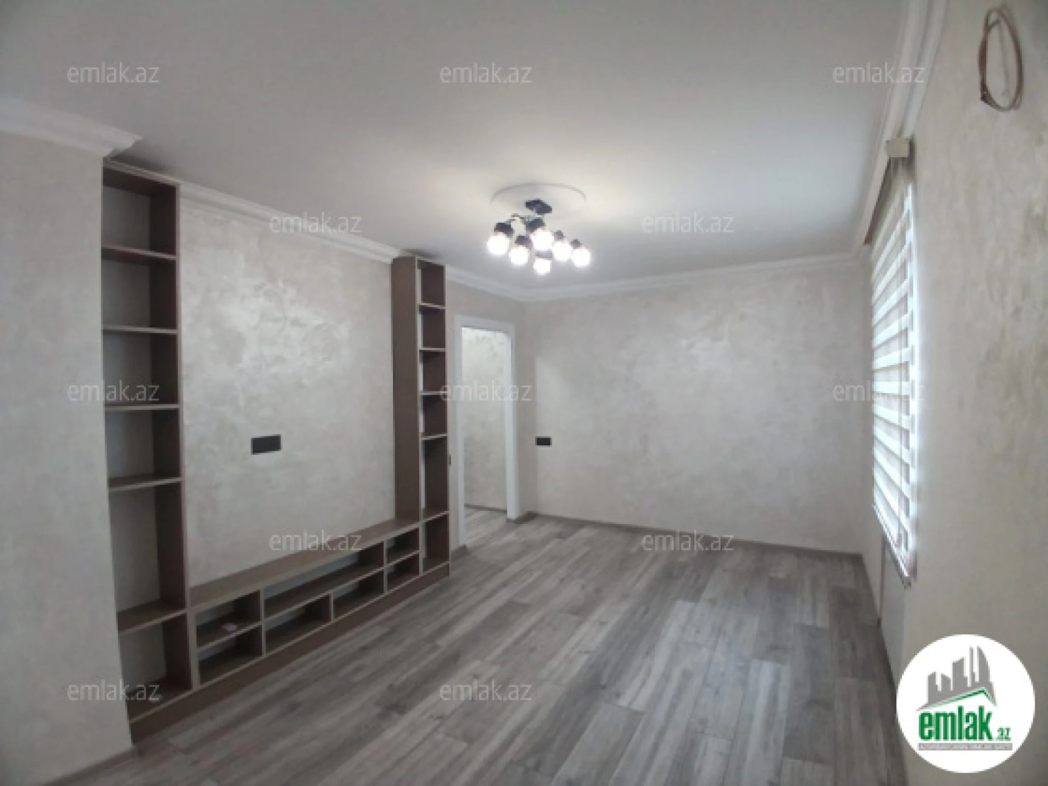 Satılır 2 otaqlı köhnə tikili 40 m²