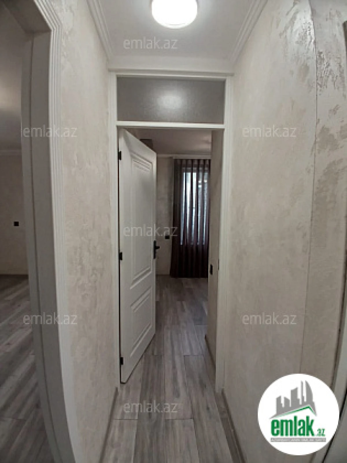 Satılır 2 otaqlı köhnə tikili 40 m²