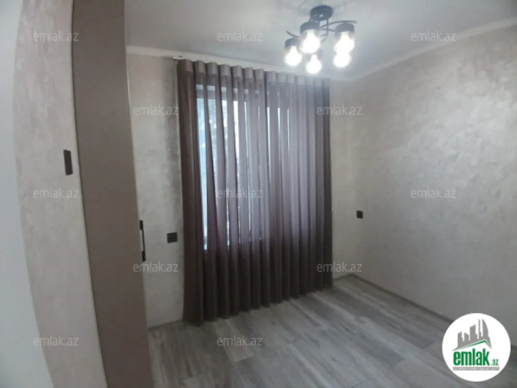 Satılır 2 otaqlı köhnə tikili 40 m²