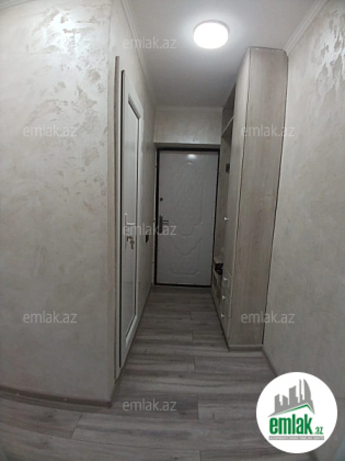 Satılır 2 otaqlı köhnə tikili 40 m²
