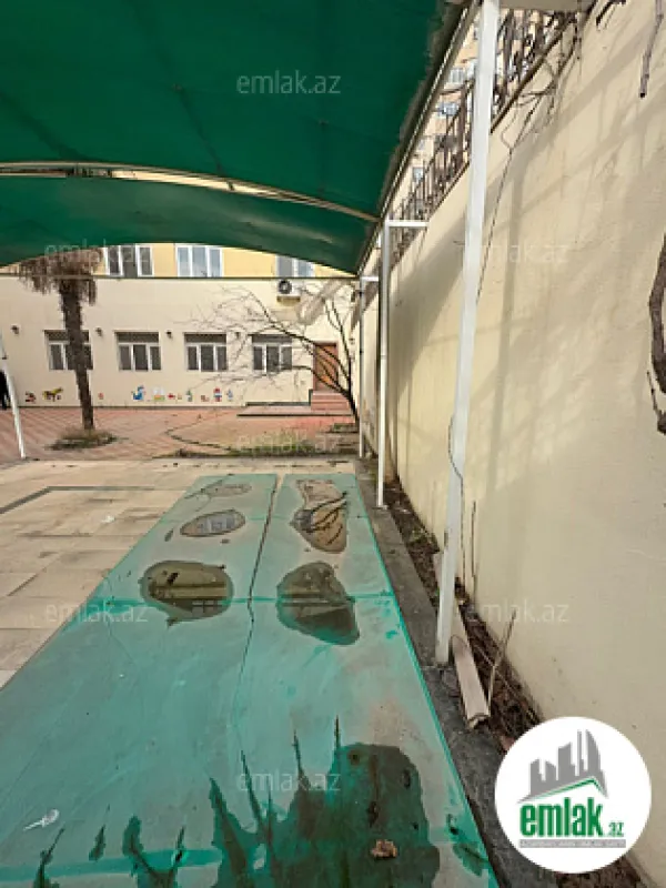 Satılır 15 otaqlı obyekt 600 m²