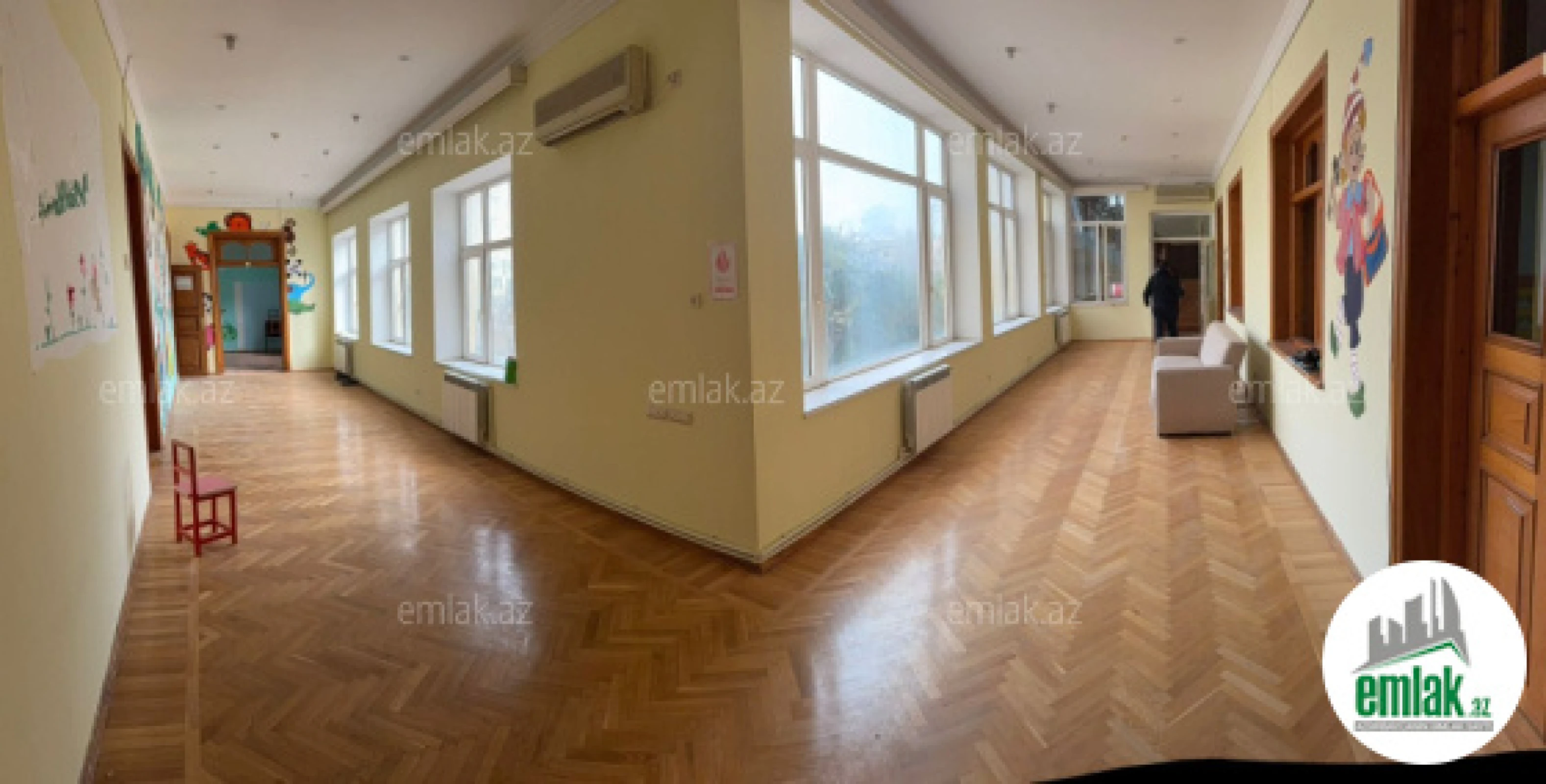 Satılır 15 otaqlı obyekt 600 m²