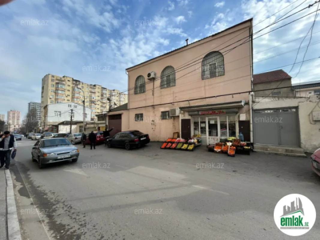 Satılır 15 otaqlı obyekt 600 m²
