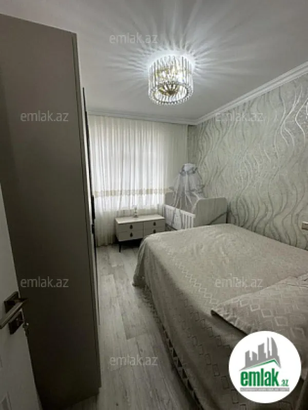 Satılır 2 otaqlı köhnə tikili 65 m²