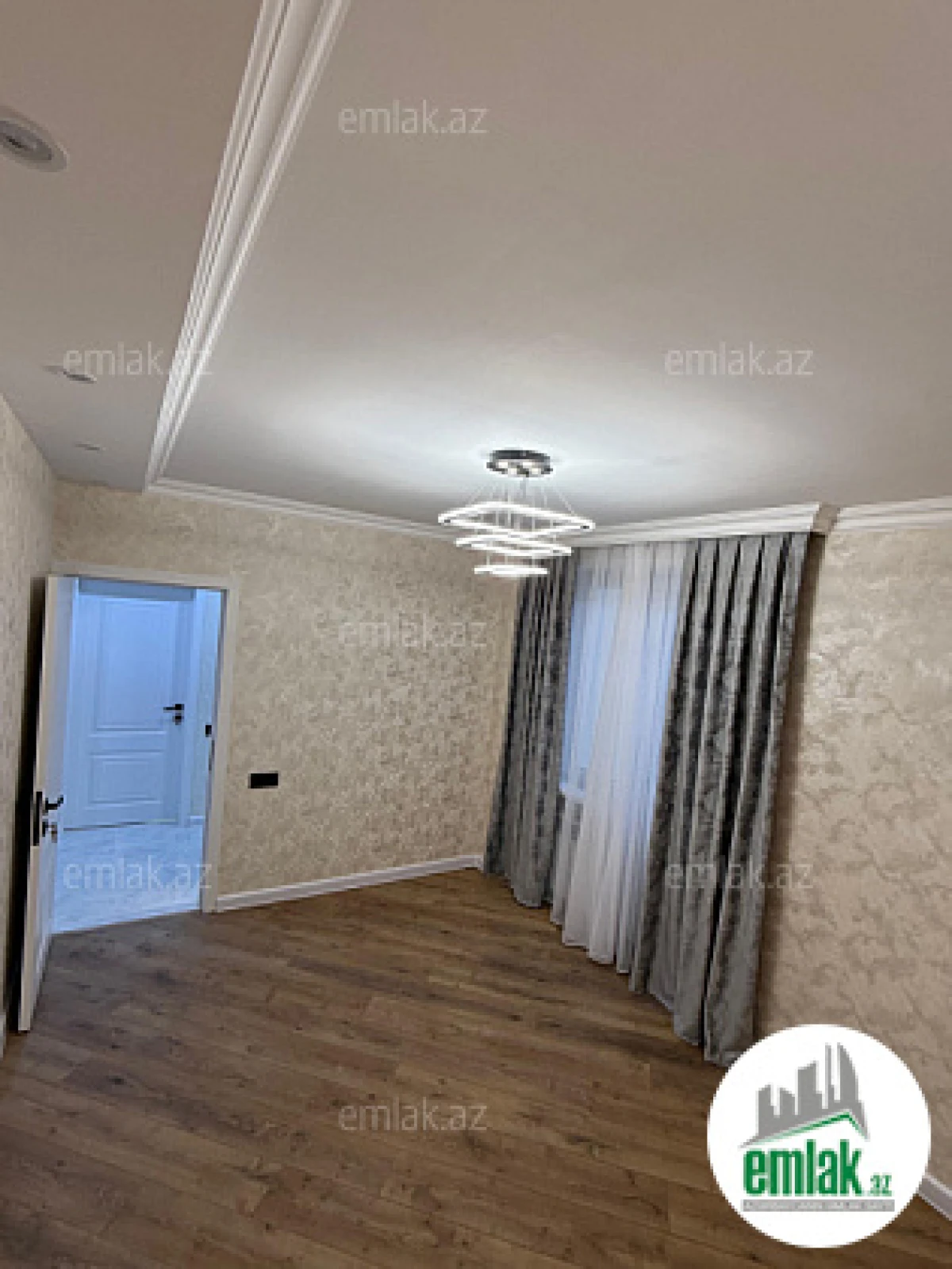 Satılır 3 otaqlı köhnə tikili 70 m²