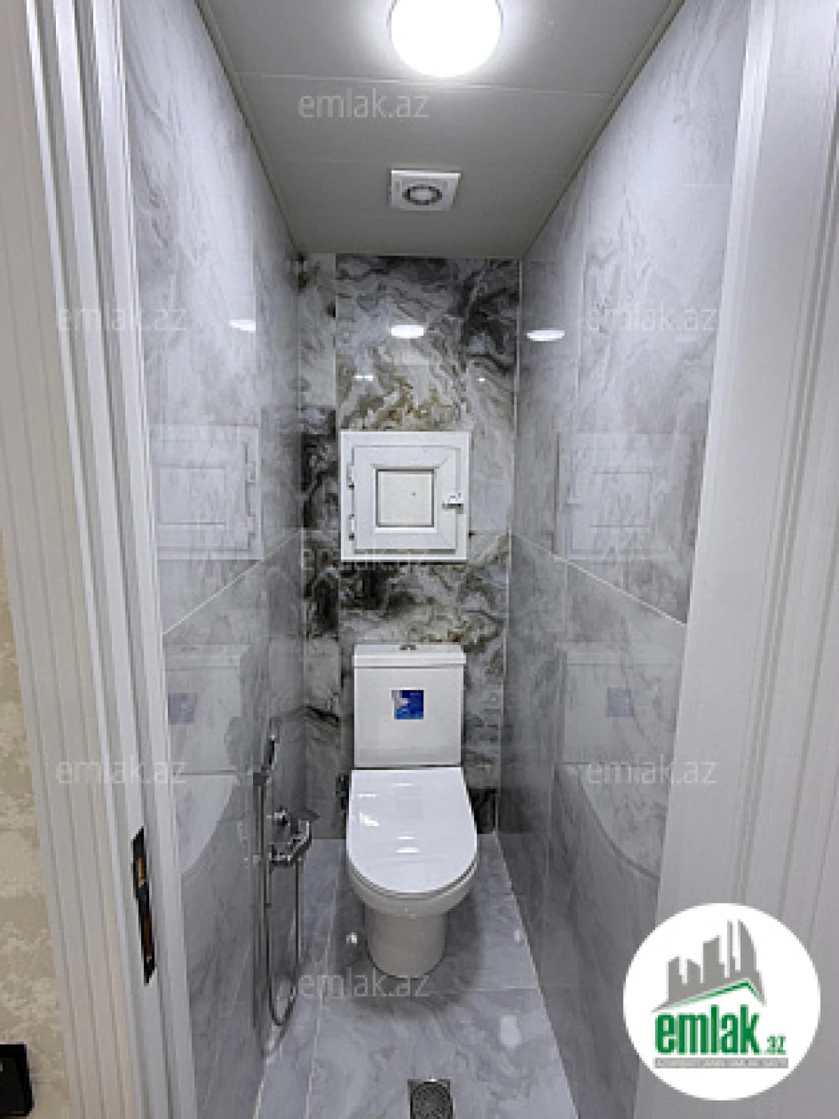 Satılır 3 otaqlı köhnə tikili 70 m²